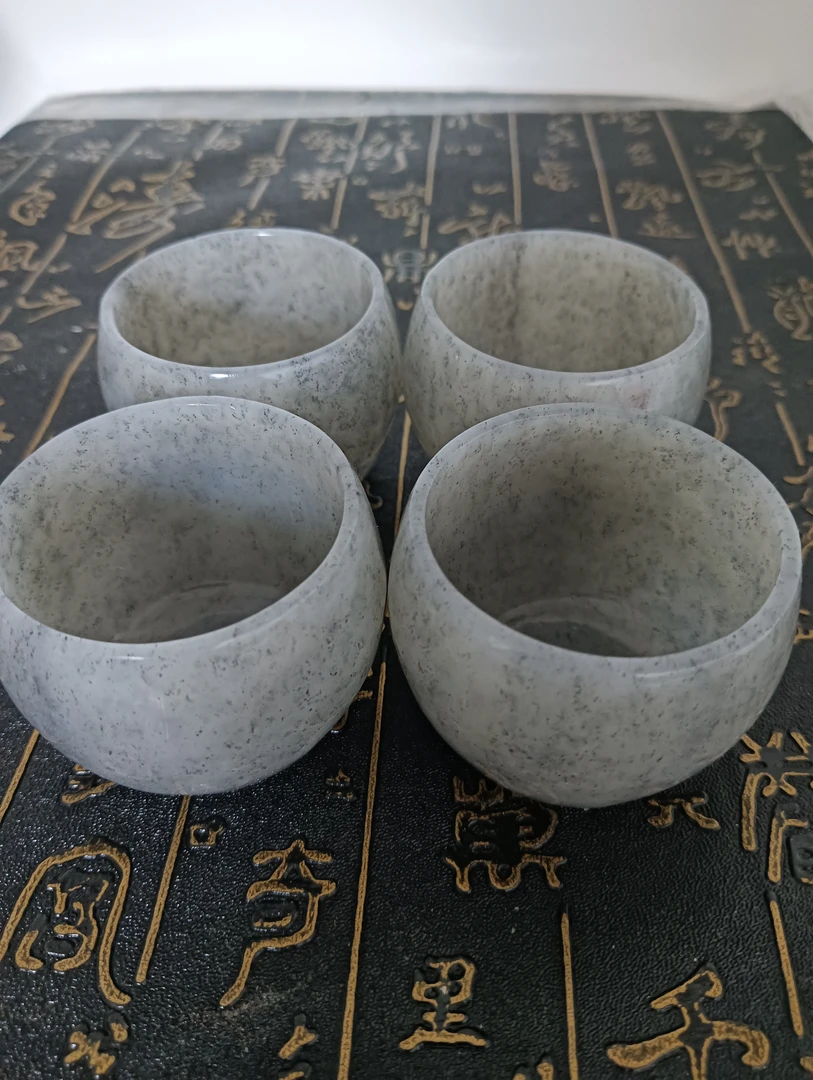 新疆和田青花料茶杯一套4个