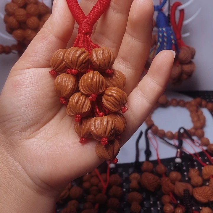 桃核吊坠龙纹桃枭