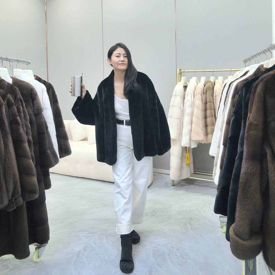 海宁进口水貂品质皮草外套直播宝嘉美女款显瘦慵懒V领2025新款