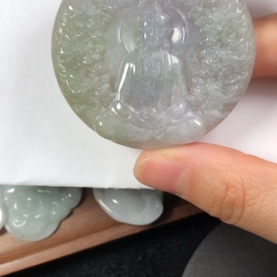 翡翠未镶嵌颈饰缅甸A货，每天下午1点半开播