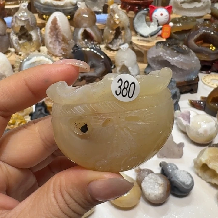 玛瑙/玉髓未镶嵌雕刻件