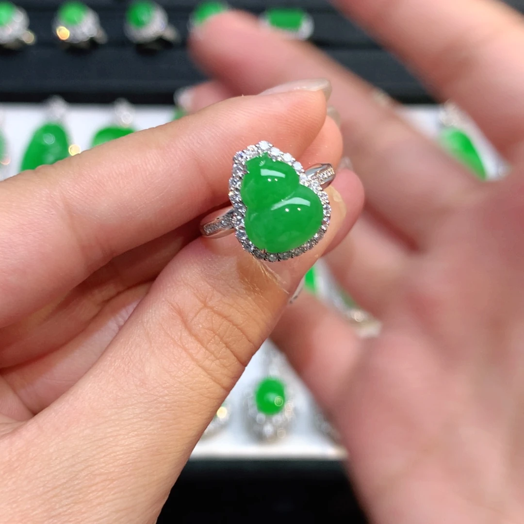 翡翠18K金镶嵌吊坠(不含链)用****9翡翠