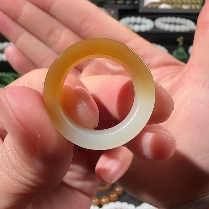 和田玉（糖玉）未镶嵌戒指17.8