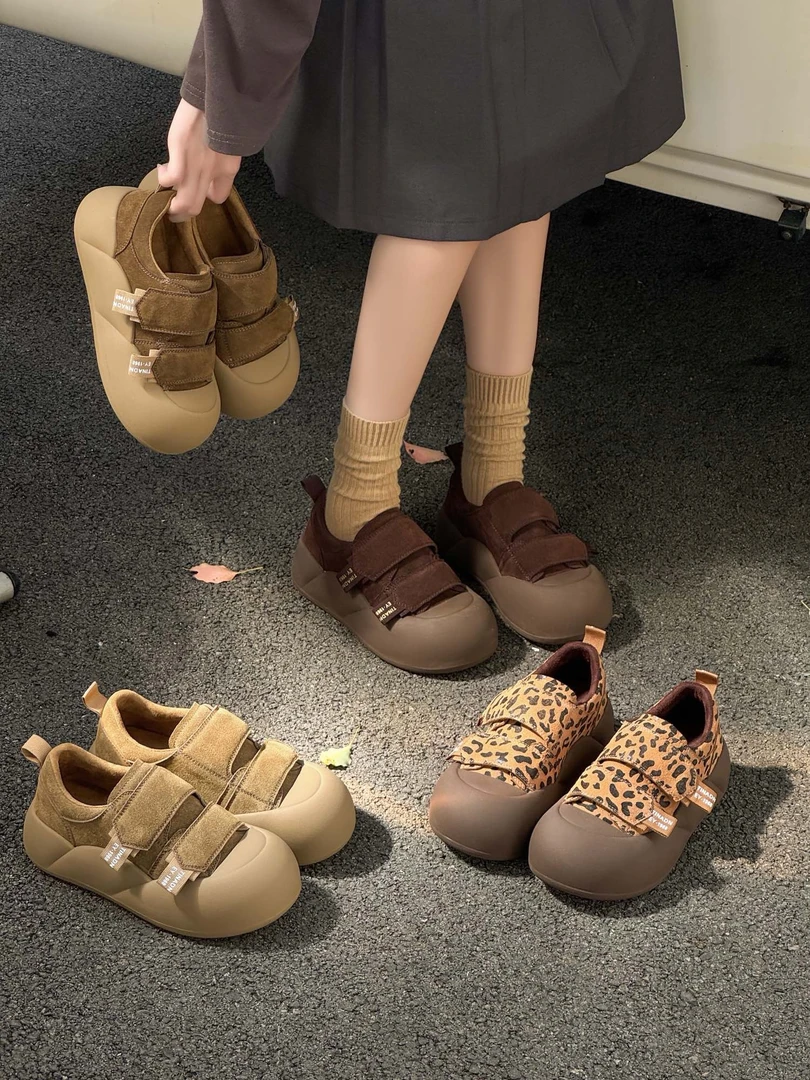 实体店丑萌娃娃头板鞋秋冬新款魔术贴厚底运动休闲鞋（2666-1）