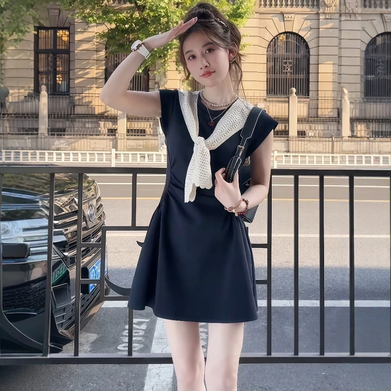 法式设计感褶皱收腰无袖连衣裙女2025夏季新款小个子显瘦A字短裙