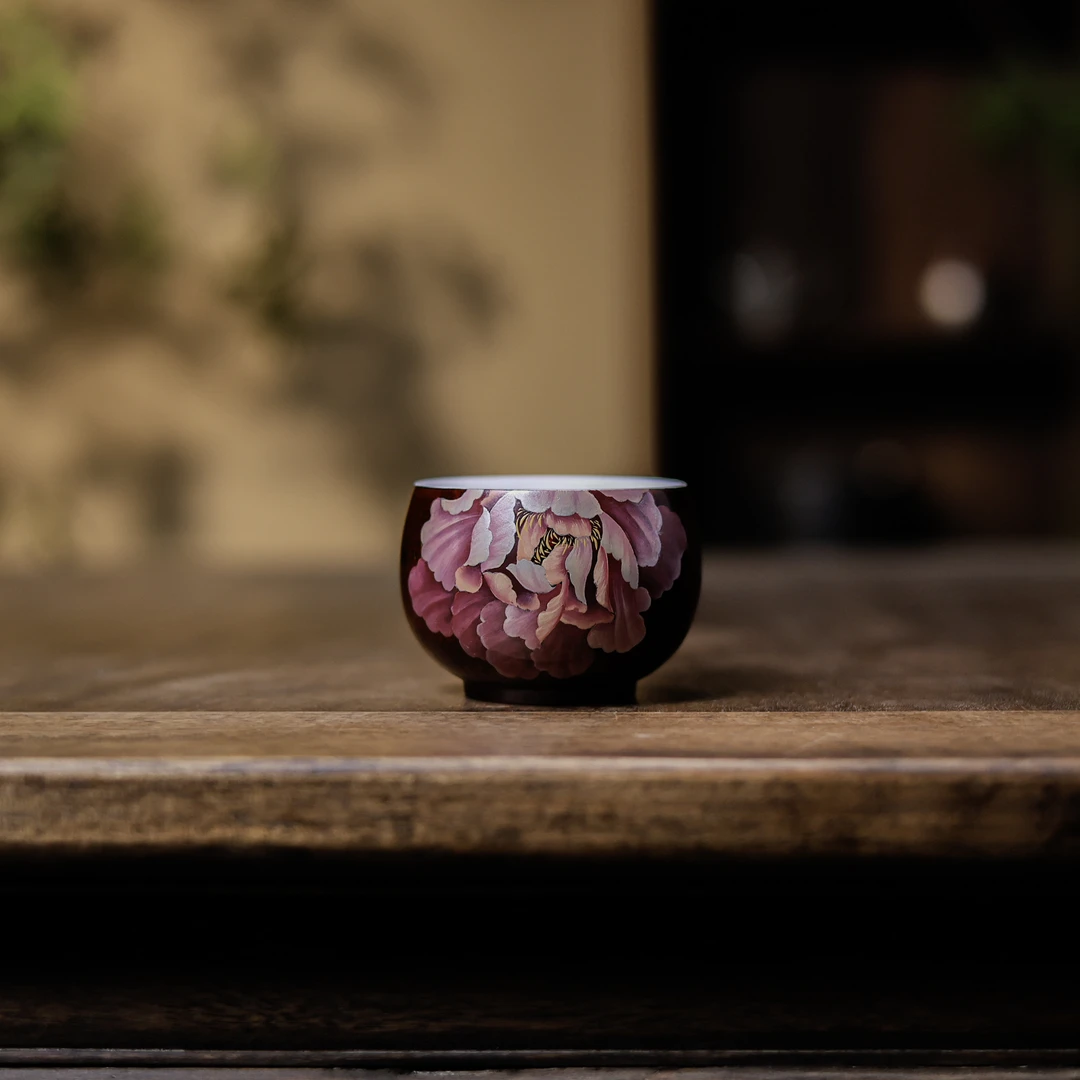 【见珊】罗汉杯红透（手绘牡丹）R7.8*H5.5cm（林剑军0133）