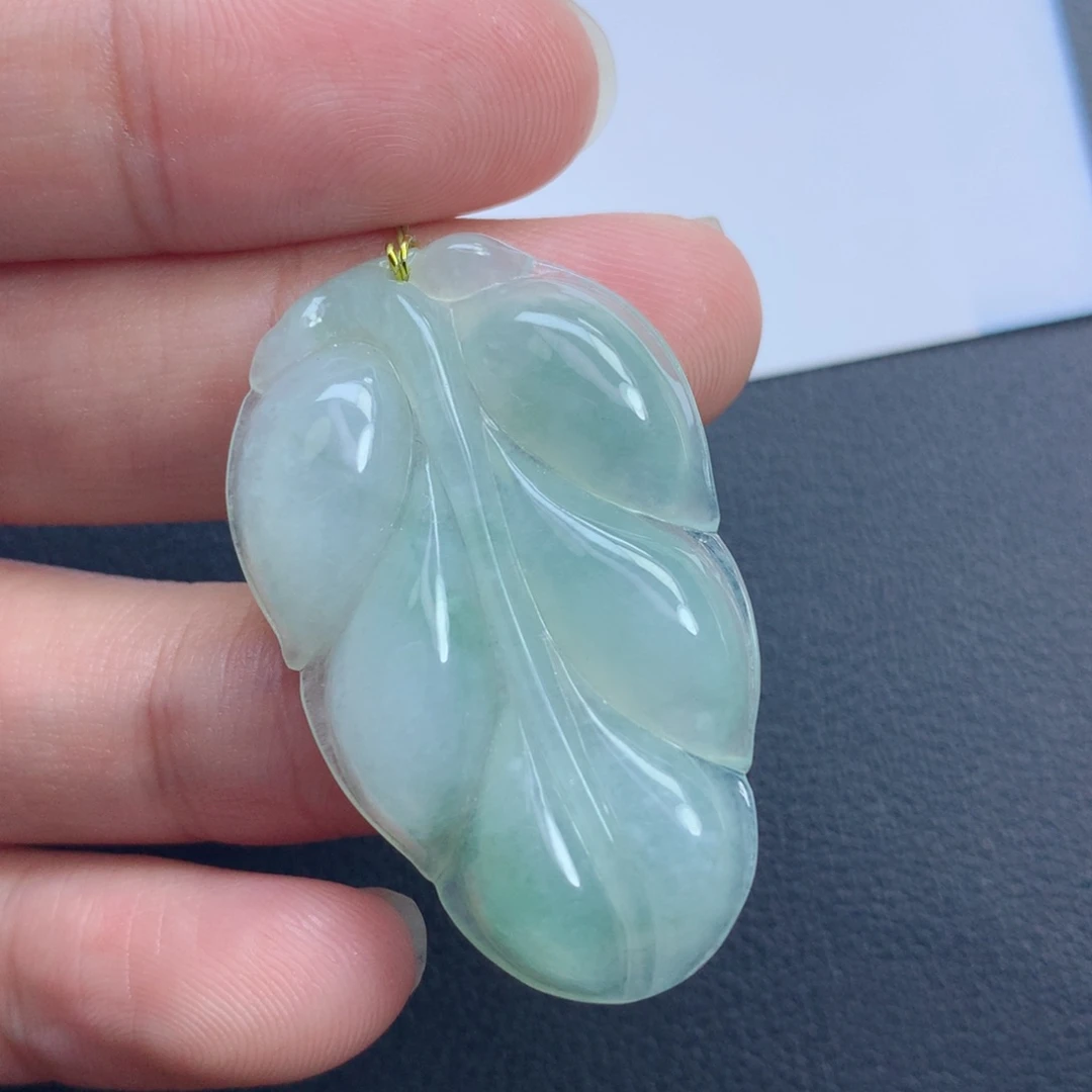 翡翠颈饰未镶嵌金枝玉叶