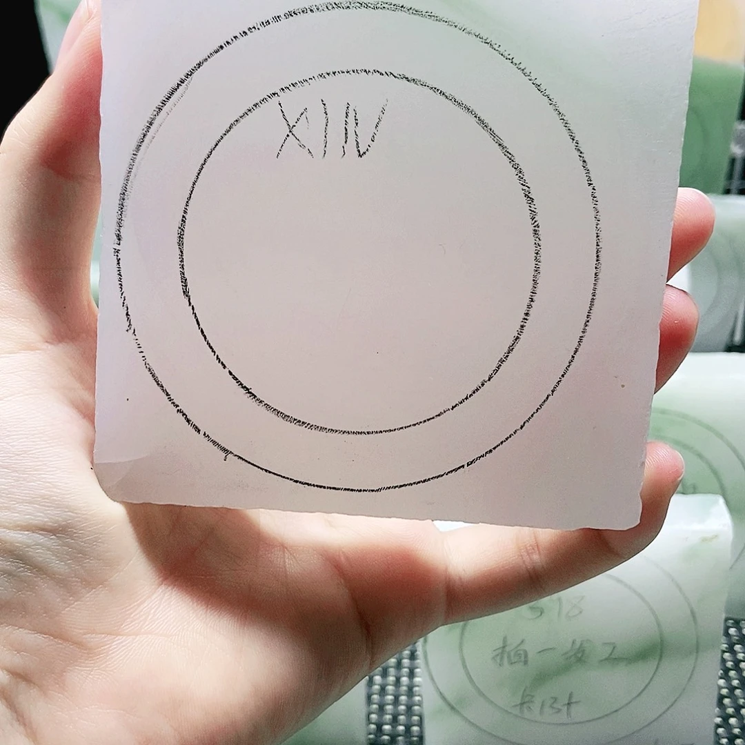 定制石英质玉（天山翠）天山翠白月光