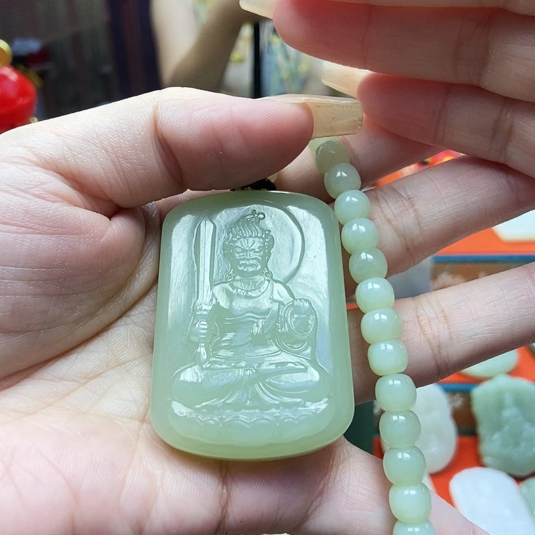 颈饰未镶嵌和田玉