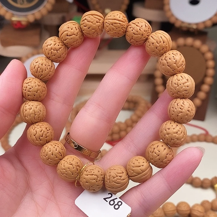 桃核手串山谷边尺12.5尺寸误差0.5mm之间