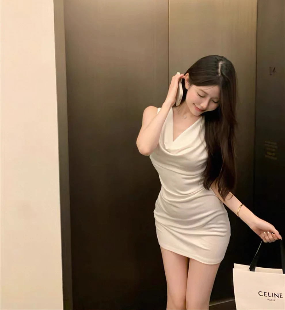 【韩系简洁】韩系荡领褶皱显瘦包臀裙辣妹连衣裙性感修身包臀裙气质