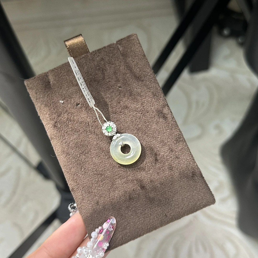 天然缅甸翡翠A货「公主系列」冰种柠檬黄甜甜圈吊坠