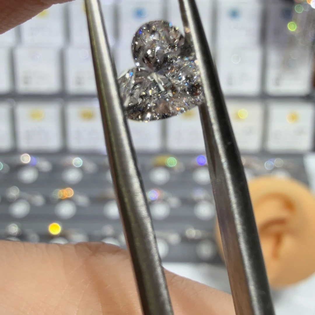 合成钻石裸石未镶嵌