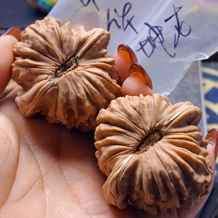 吊坠文玩核桃楼王