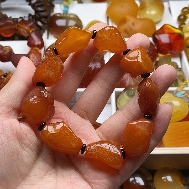 琥珀未镶嵌裸石原石随行手串
