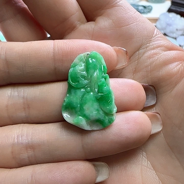 翡翠颈饰未镶嵌s****s绿荷叶鱼