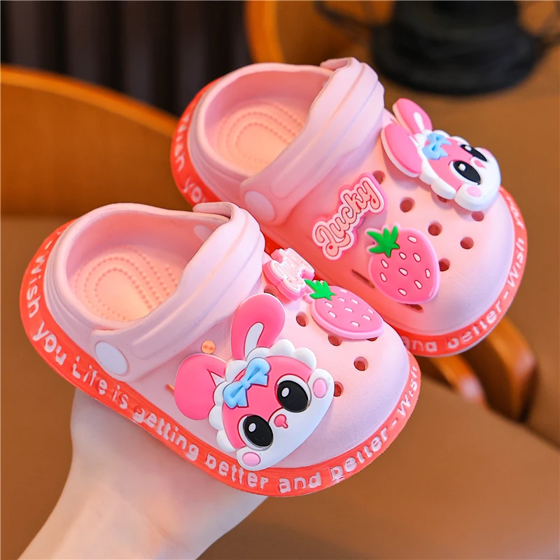 儿童女孩凉拖鞋夏季卡通软底防滑小孩宝宝新款居家洗澡包头洞洞鞋