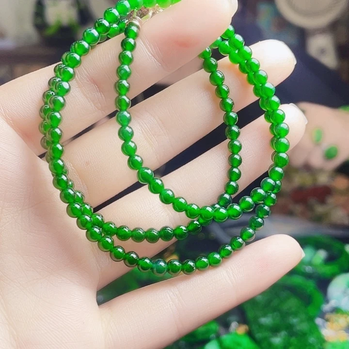 颈饰未镶嵌翡翠多样性