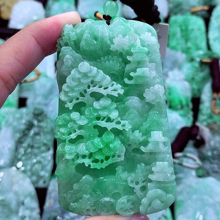 吊坠(不含链)未镶嵌翡翠