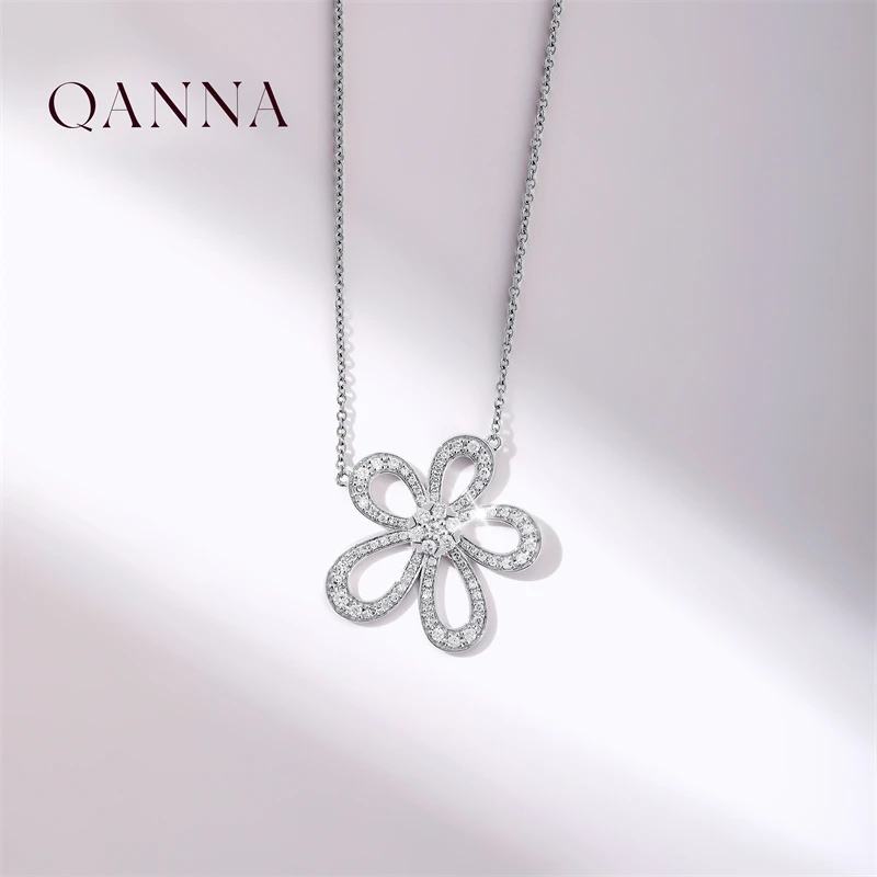 QANNA【1 克拉 满钻五花】轻奢时尚人间富贵花格桑花钻石项链 AF