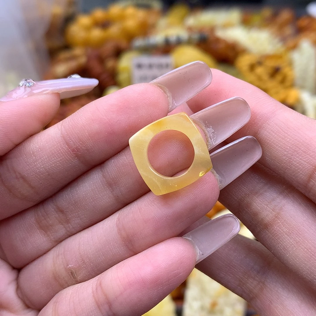 琥珀未镶嵌珠宝奇石