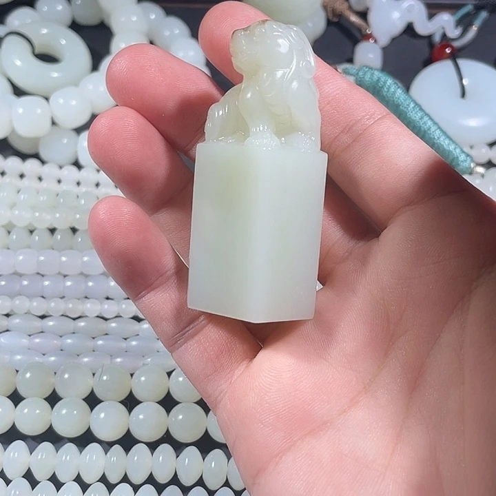 和田玉未镶嵌吊坠(不含链)印章