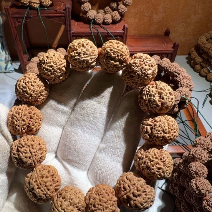 金刚菩提吊坠20黄油皮蜂王