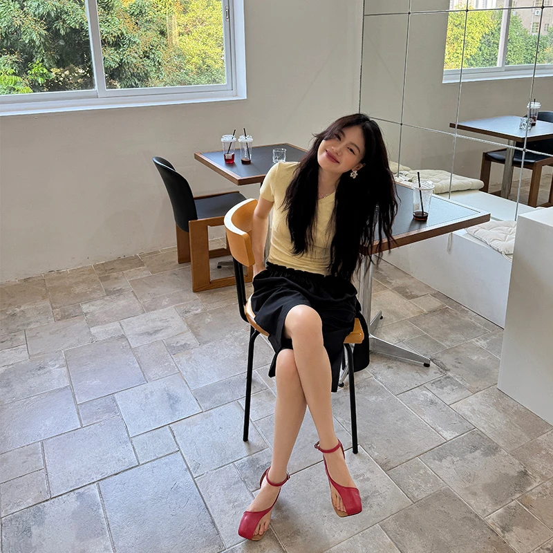 Seyora【极简随行】夏季ins风V领正肩基础款短袖T恤 T34455SY52