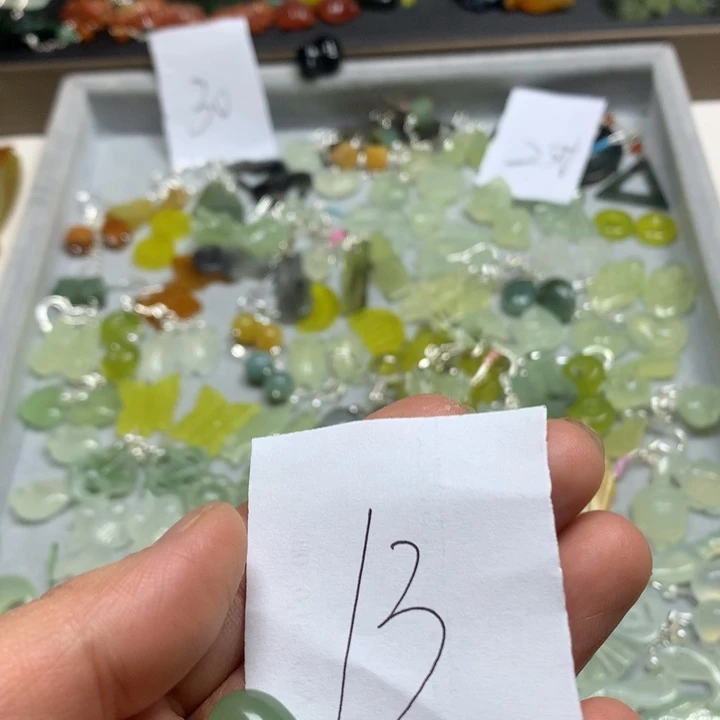 蛇纹石玉岫玉合金跑****外