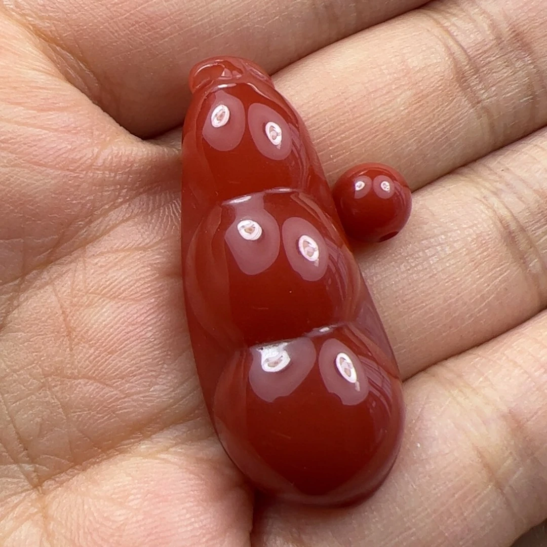 未镶嵌福豆吊坠南红玛瑙玎*