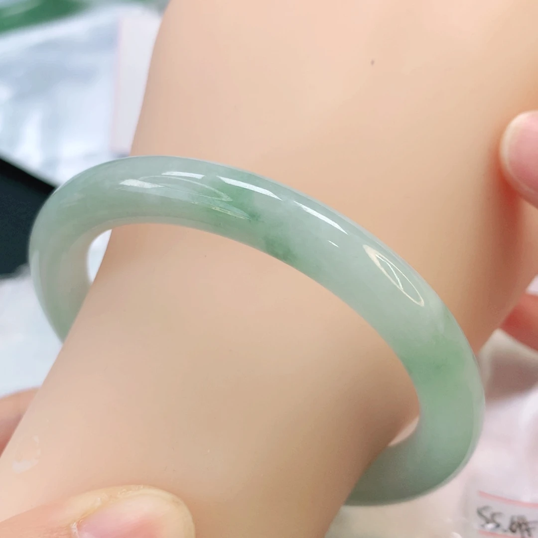 未镶嵌手镯翡翠翡翠手镯55圆