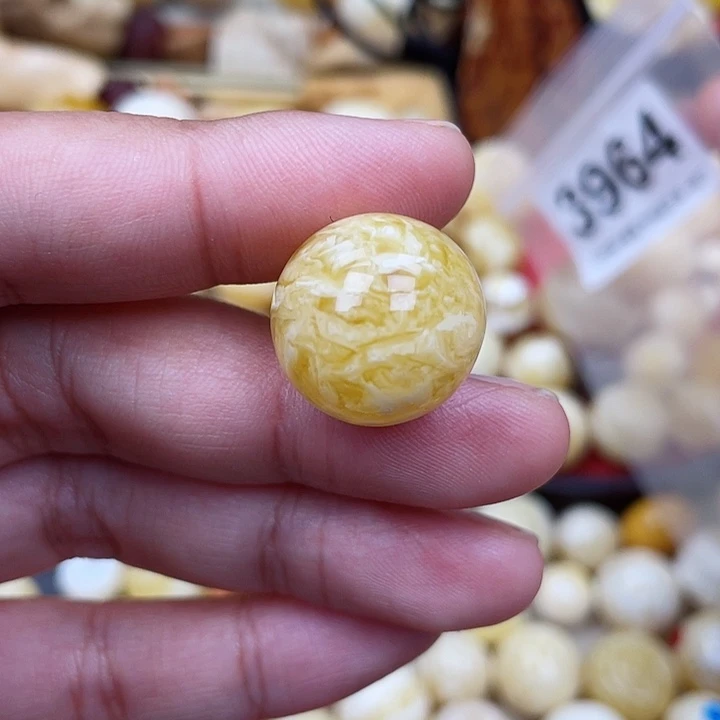 蜜蜡未镶嵌珠宝奇石粉18.3虎皮
