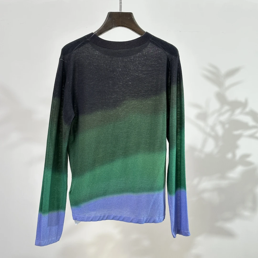 100%羊毛上衣（241413）