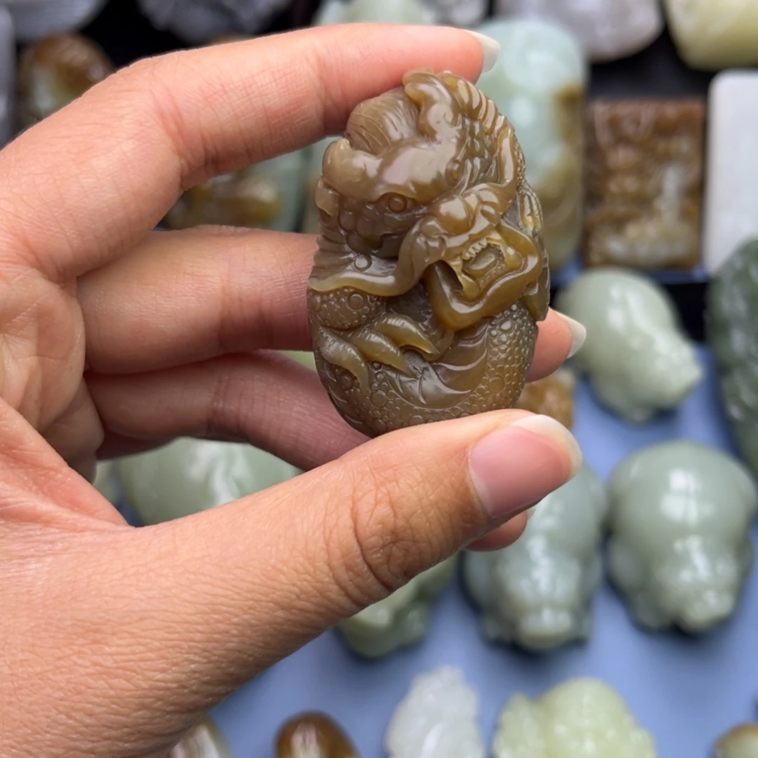 和田玉未镶嵌挂件