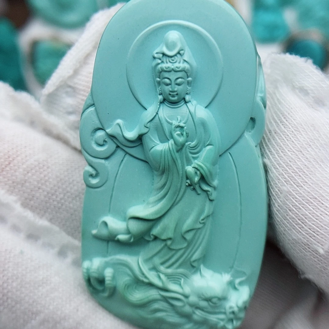 绿松石未镶嵌颈饰