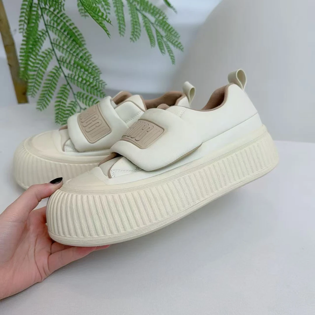 76-12q新款厚底魔术贴圆头小白鞋女丑萌大头板鞋潮娃娃头面包鞋