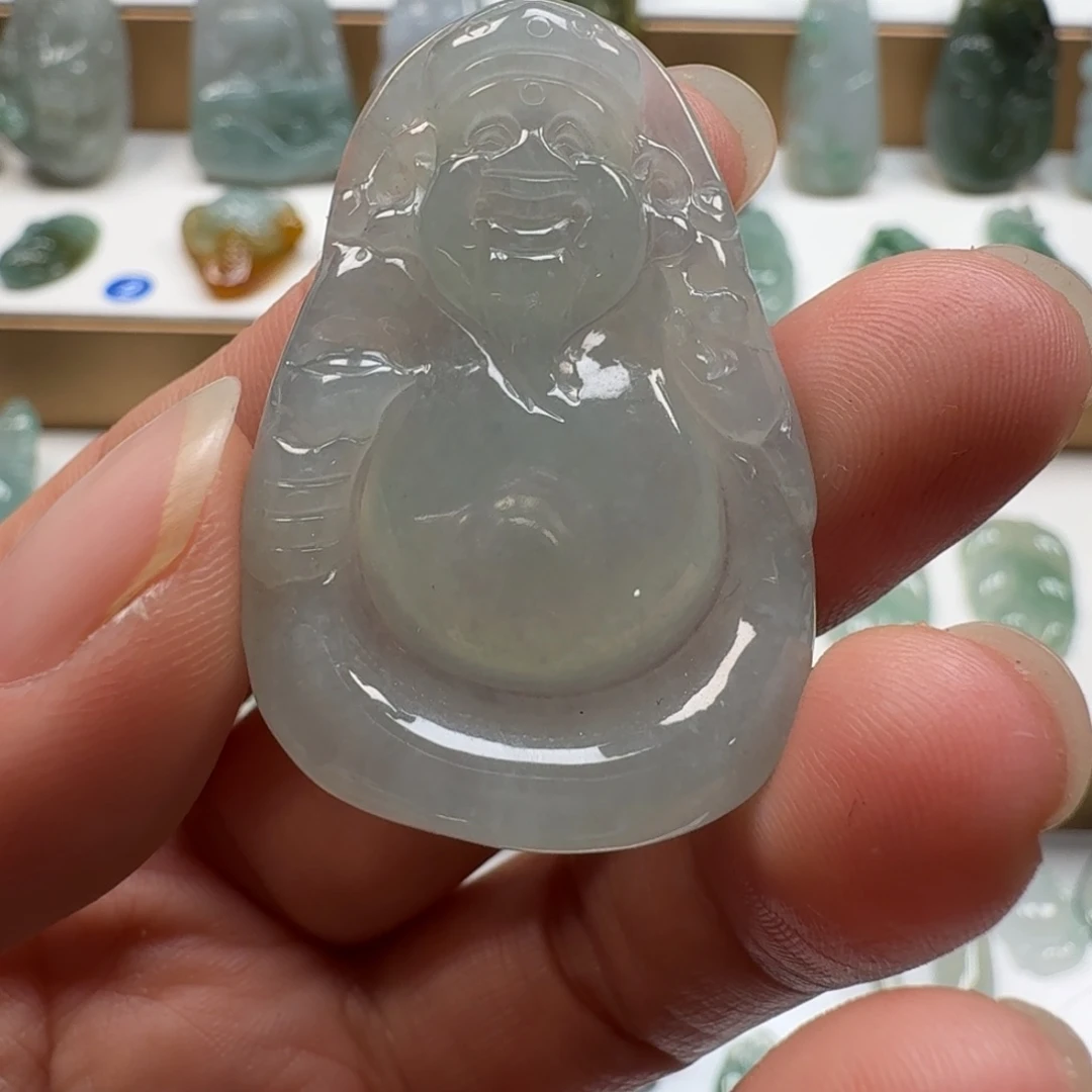 翡翠未镶嵌颈饰翡翠的