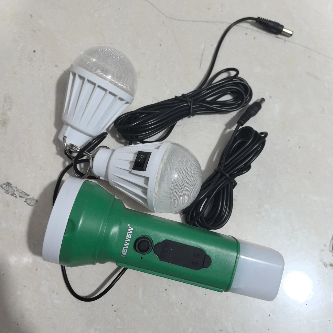 (外贸品质)多功能户外手电