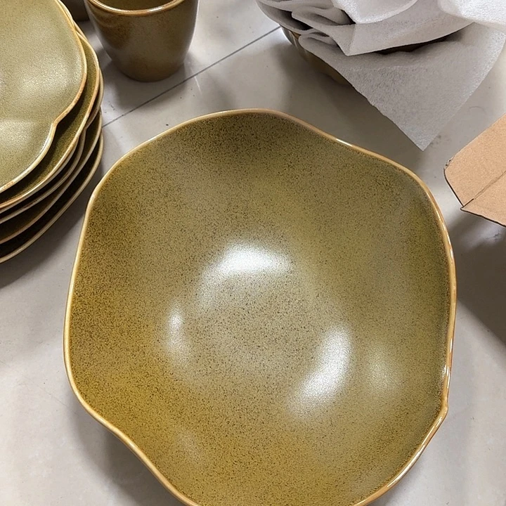 荷口盘茶叶末。