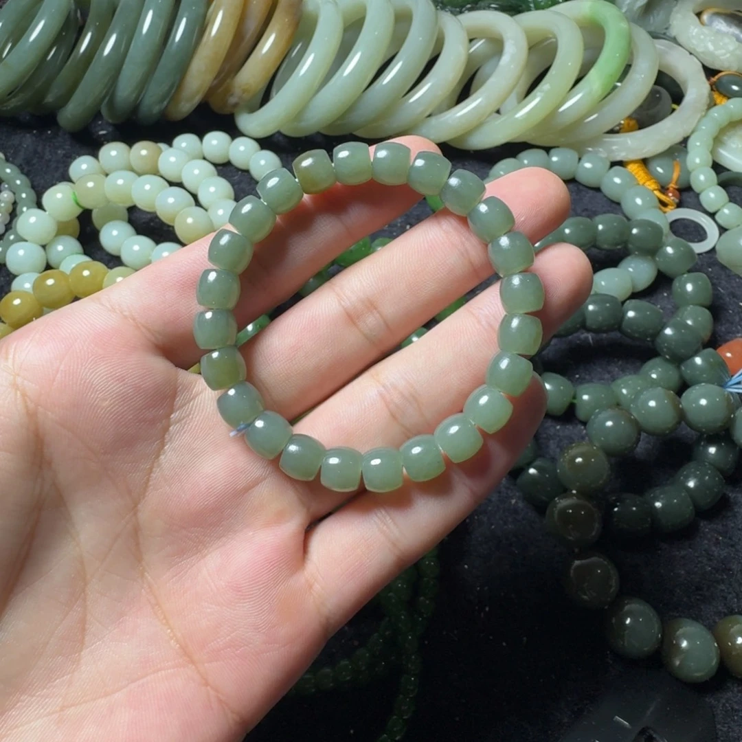 和田玉未镶嵌手串