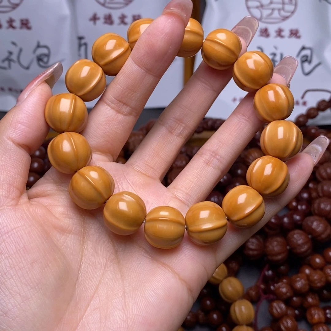 猴头核桃手串鲨鱼