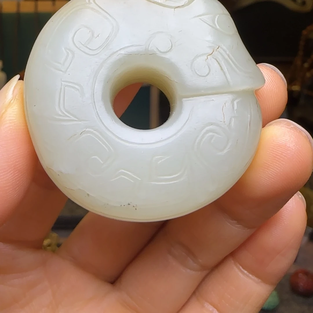 颈饰未镶嵌和田玉（糖玉）