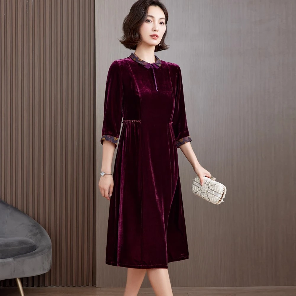 高端气质立领连衣裙女2025秋新款收腰显瘦女士百搭真丝丝绒裙子