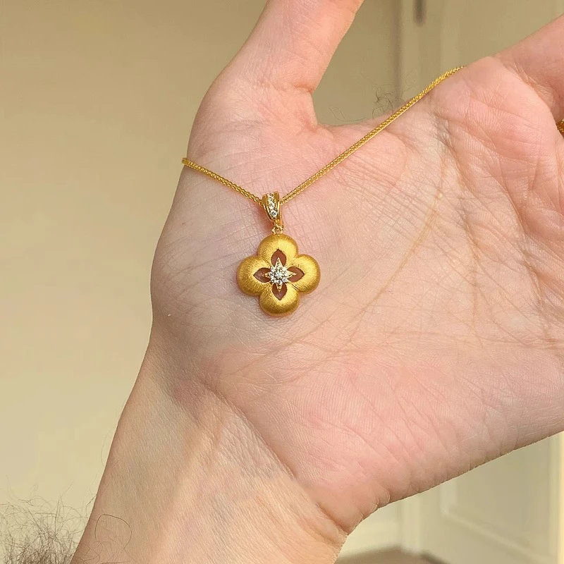 Jusong klein 钛钢项链 四叶草项链女复古轻奢镂空花朵吊坠锁骨链