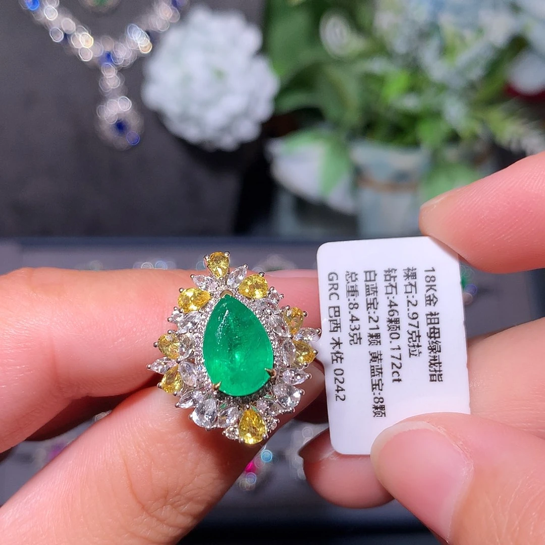 戒指18K金镶嵌祖母绿