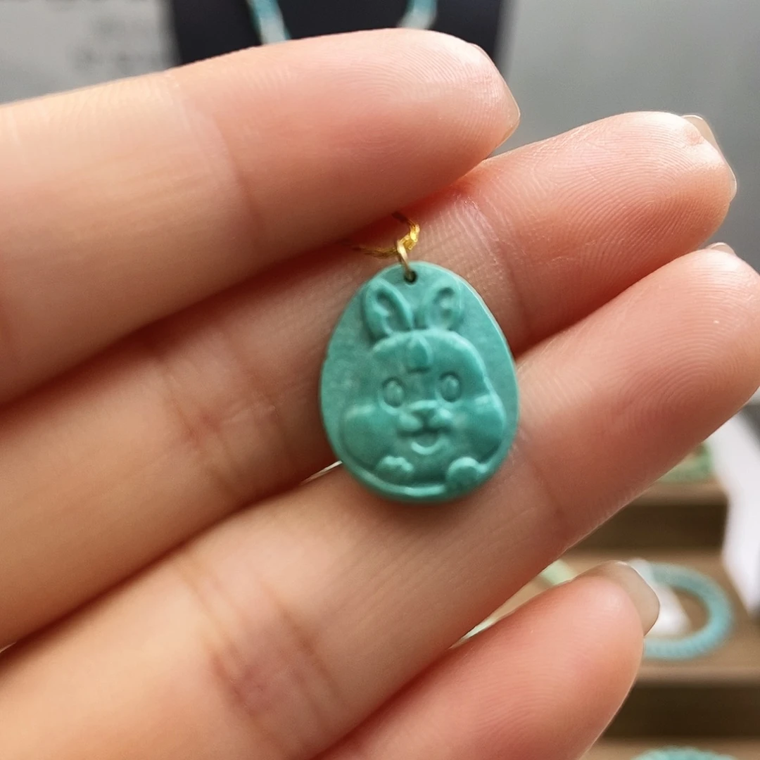 未镶嵌绿松石珠宝奇石