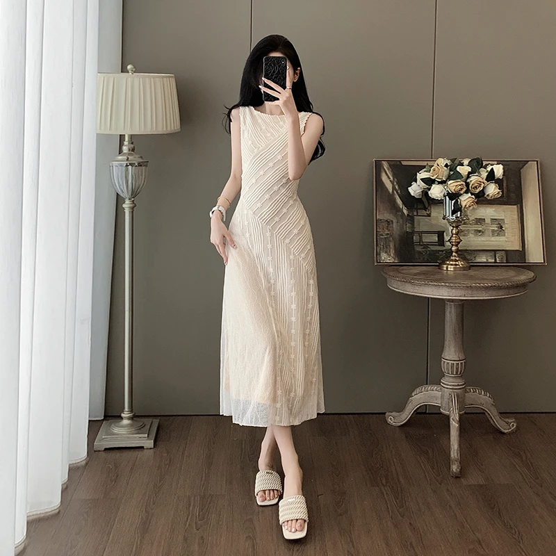 2025高级感轻奢中长款长裙无袖修身显瘦气质女神范夏季法式连衣裙