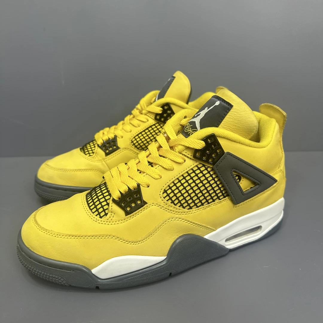 99新 NIKE/耐克 44码 aj4电母原盒 很新 穿两次成色 秒价