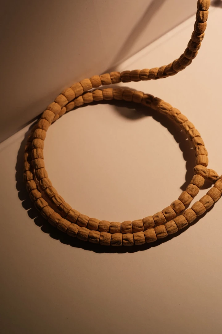 梵柏·衡系列·超级方块顺奶油皮热振柏香籽高油密精工长串文玩