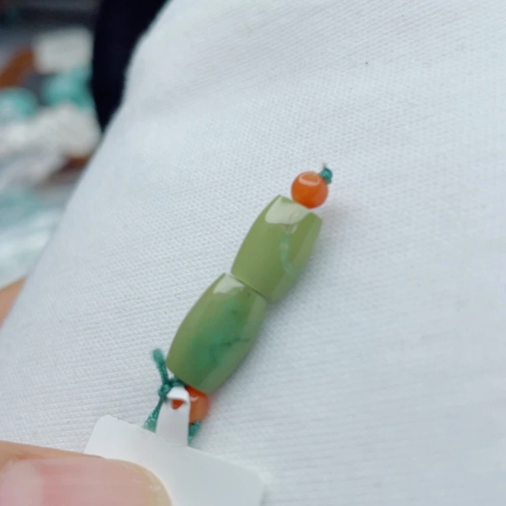南红玛瑙未镶嵌珠宝奇石